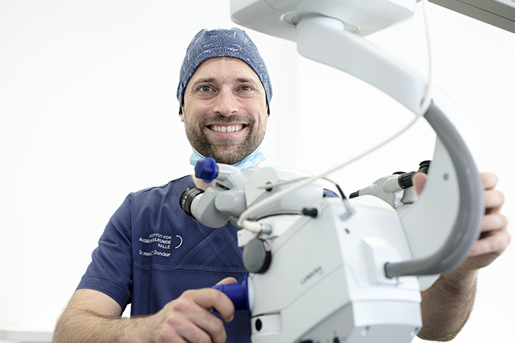 Lasik Operation mit dem Augenlaser Lasik Operation mit dem Augenlaser